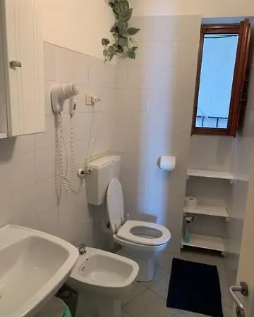 아파트 La Marina Tower With Private Sea View Terrace 베르나차