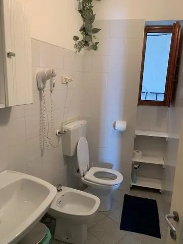 شقة La Marina Tower With Private Sea View Terrace فيرناتْسا
